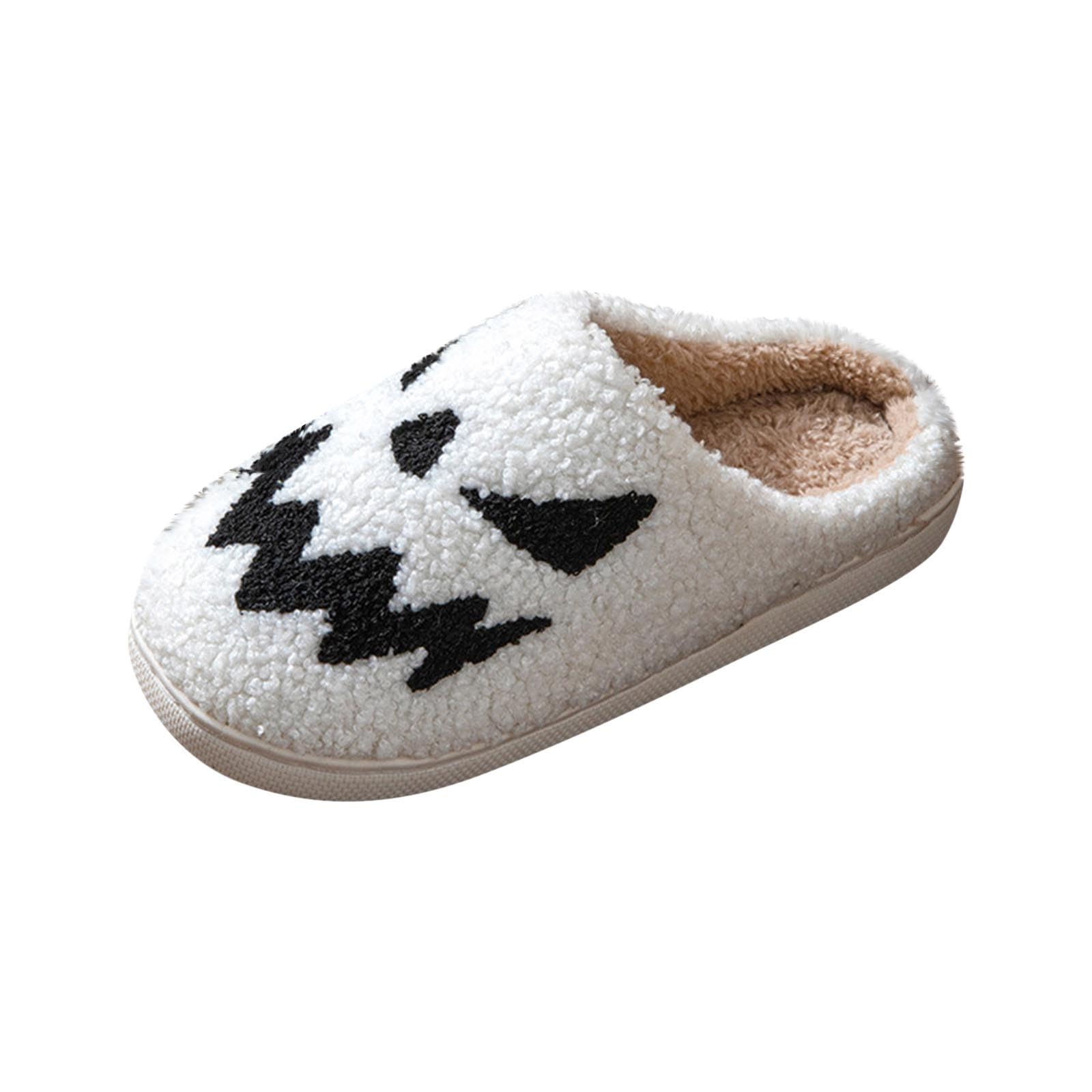 Unisex Embroidered Closed-Toe Slippers with Plush Fleece Lining for Indoor and Outdoor Comfort Wear