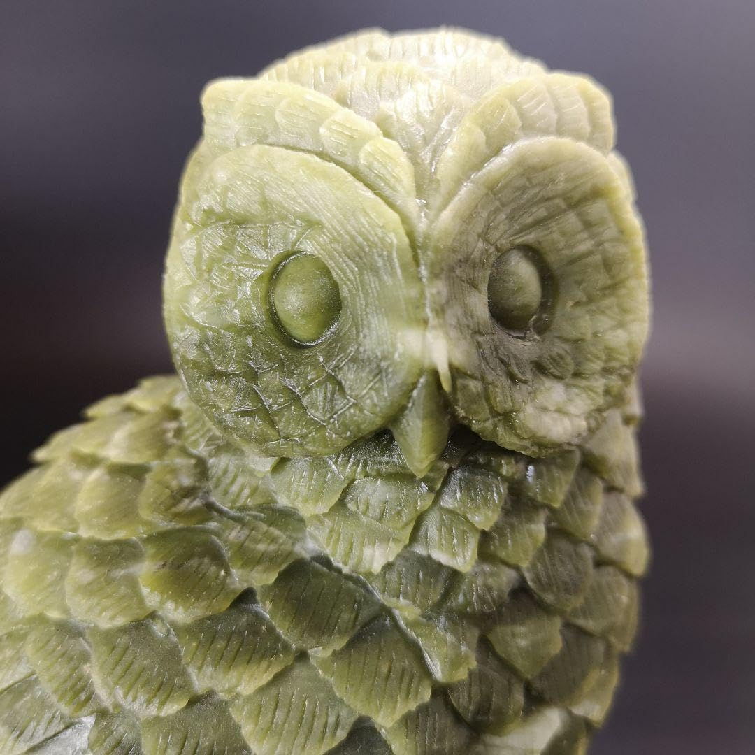 1.美品岫玉(しゅうぎょく)で作ったふくろう天然石処分