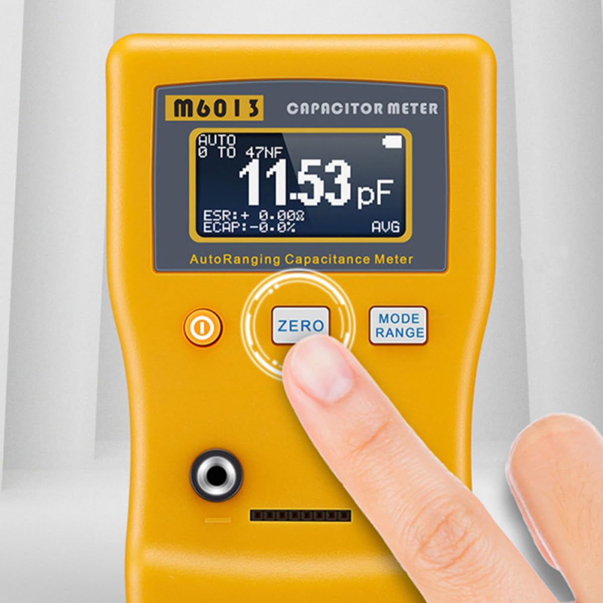 Medidor de Capacitancia Digital M6013 Portátil de Rango Automático