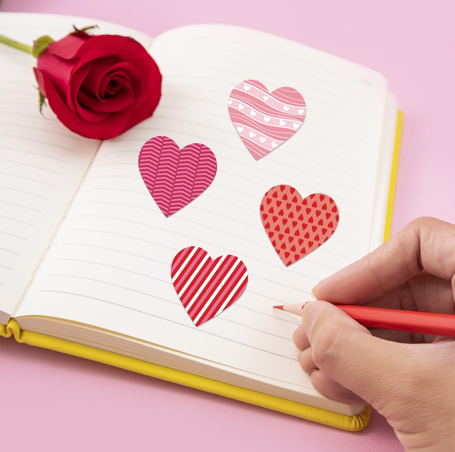 500 Valentines Day Heart Stickers, 1.5" Heart Decorative Labels Roll, Valentine's Day Candy Stickers for Kids Party Decorations, Classroom Rewards, Gifts