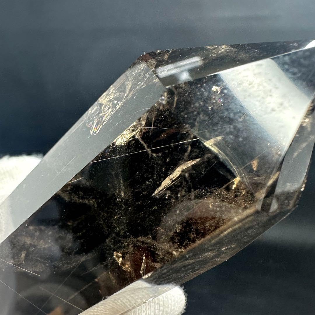 金運· 魔除 】ゴールドルチル ☆虹☆スモーキークォーツダブルポイント 金運· 魔除 】ゴールドルチル ☆虹☆スモーキークォーツダブルポイント