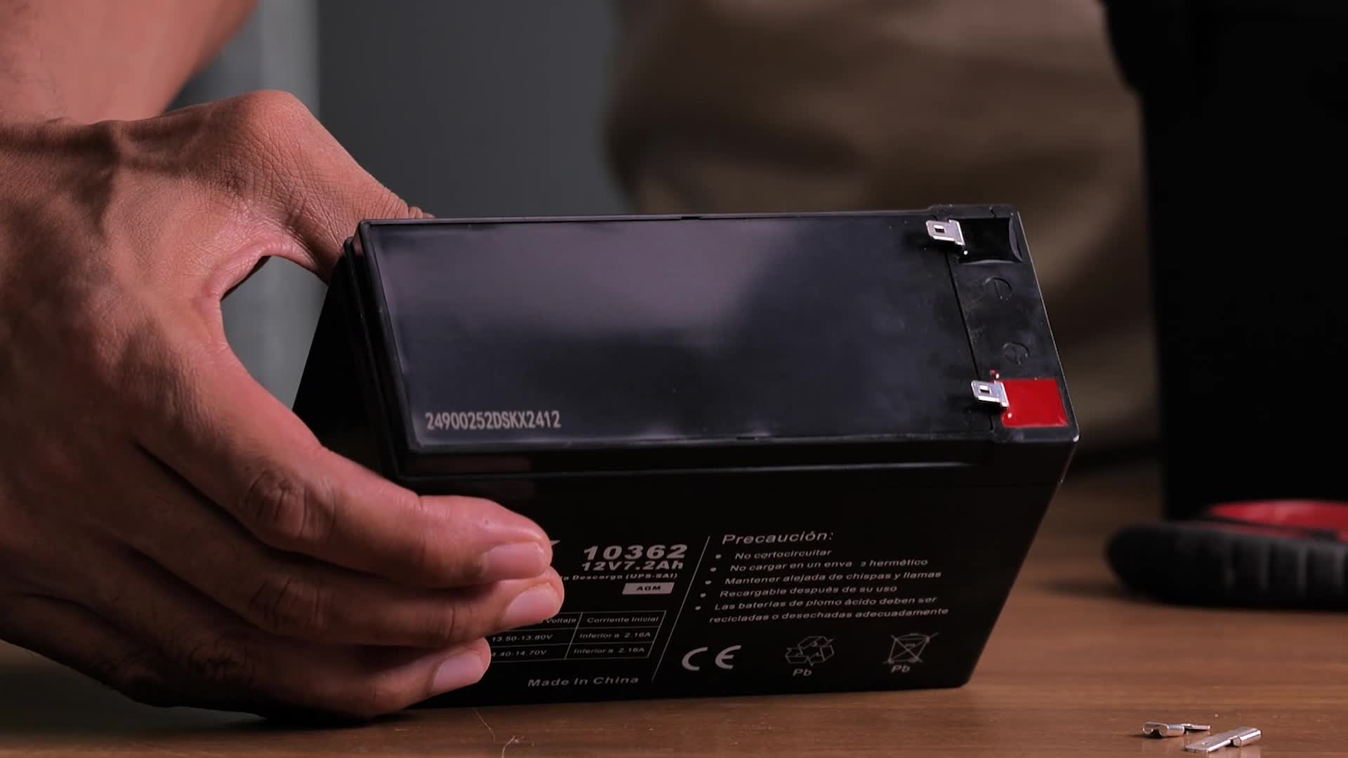 DSK 10362 – Batteria al piombo AGM sigillata e ricaricabile ad alta scarica da 12V 7,2Ah Ideale per UPS-SAI, sistemi di sicurezza e comunicazione, luci di emergenza