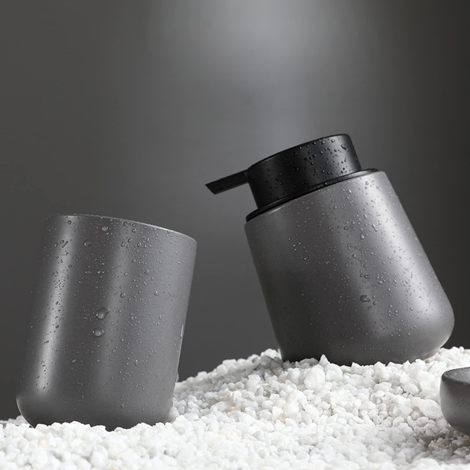 INGOFIN Badezimmer Zubehör Set Keramik Badezimmer Zubehör für Haus und Hotel inklusive Seifenspender, Zahnputzbecher und Seifenschale, 4er Set, Grau