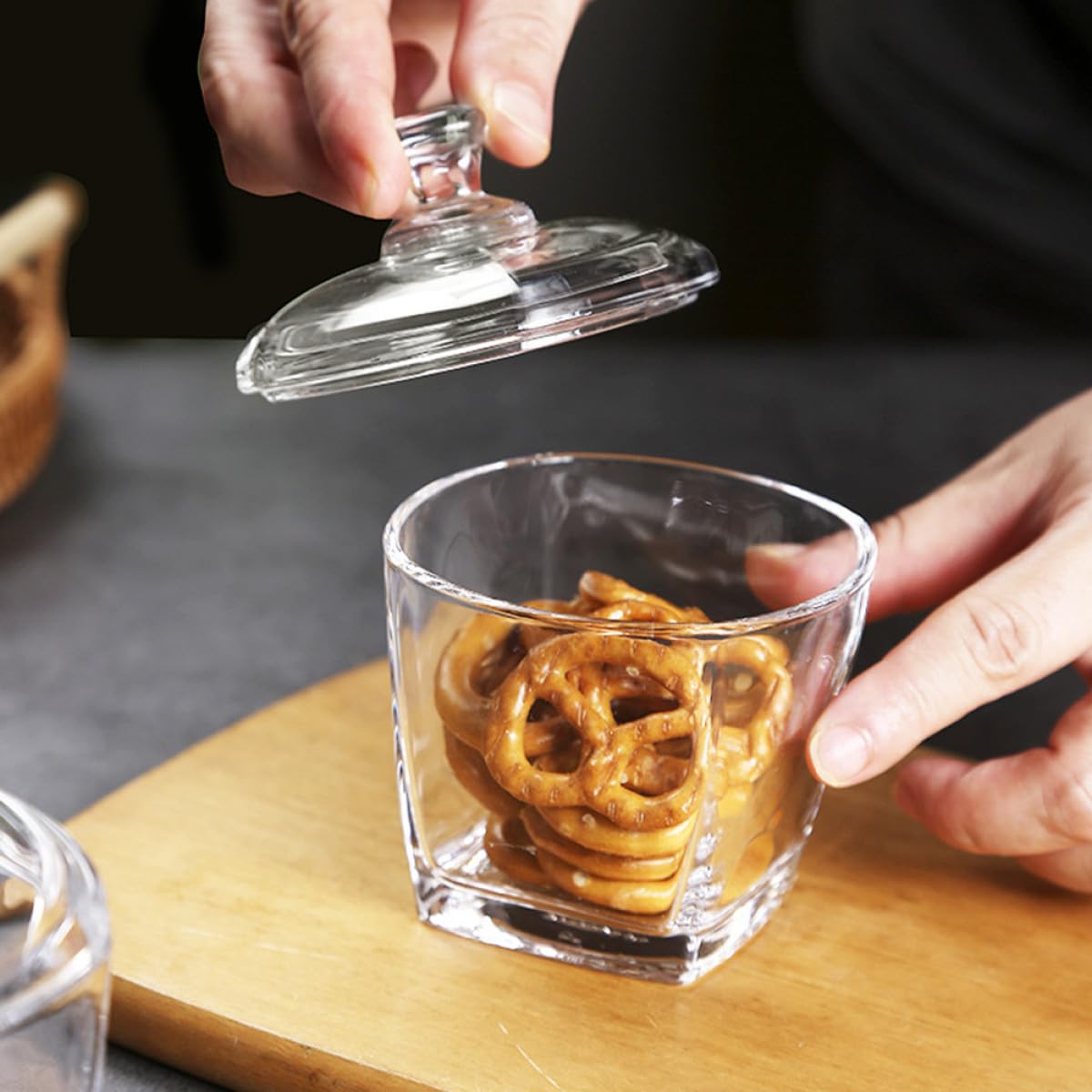 SHINEOFI 2stücke Transparente Glasbonbongläser mit Deckel Wiederverwendbare Aufbewahrungsbehälter für Tee und Süßigkeiten Dekorative Snackgläser mit Verschluss