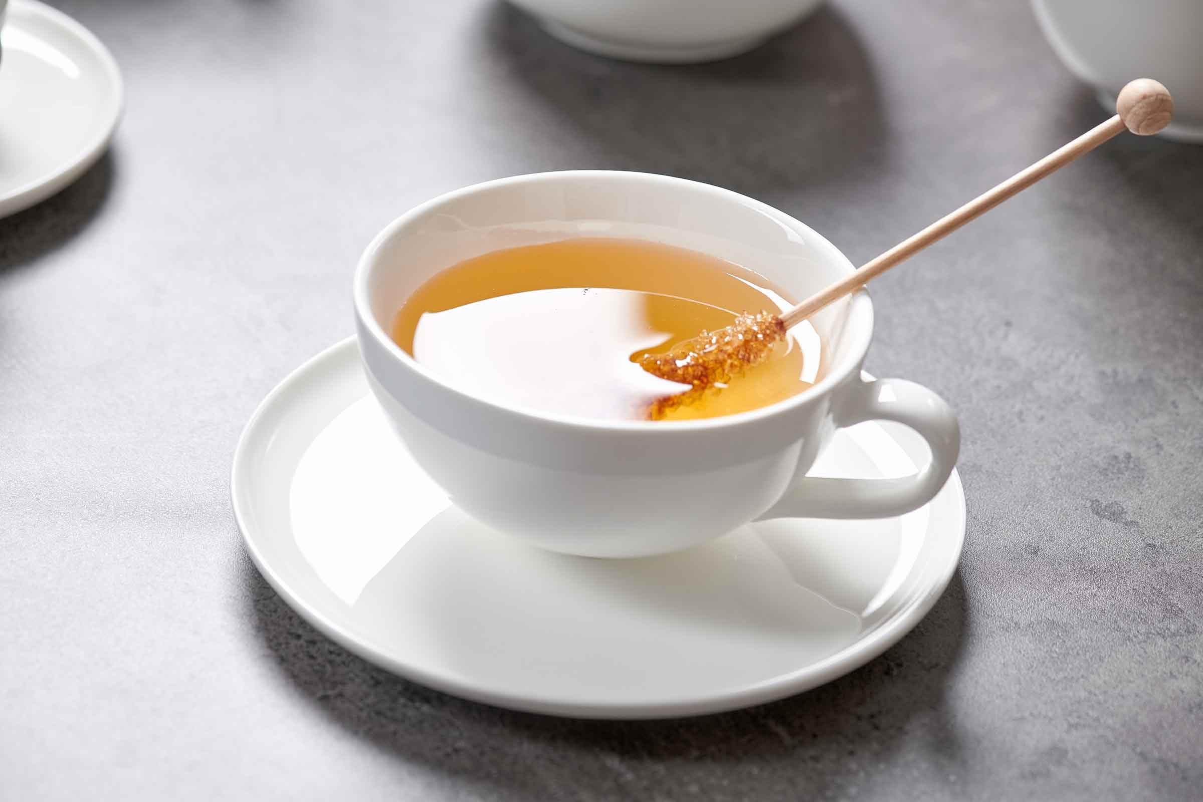 Ritzenhoff & Breker Skagen Teetasse 180 ml 6er Set | Klassisches Tafelgeschirr | Abgerundete Formen | Porzellan | Spülmaschinen- & Mikrowellenfest | Weiß