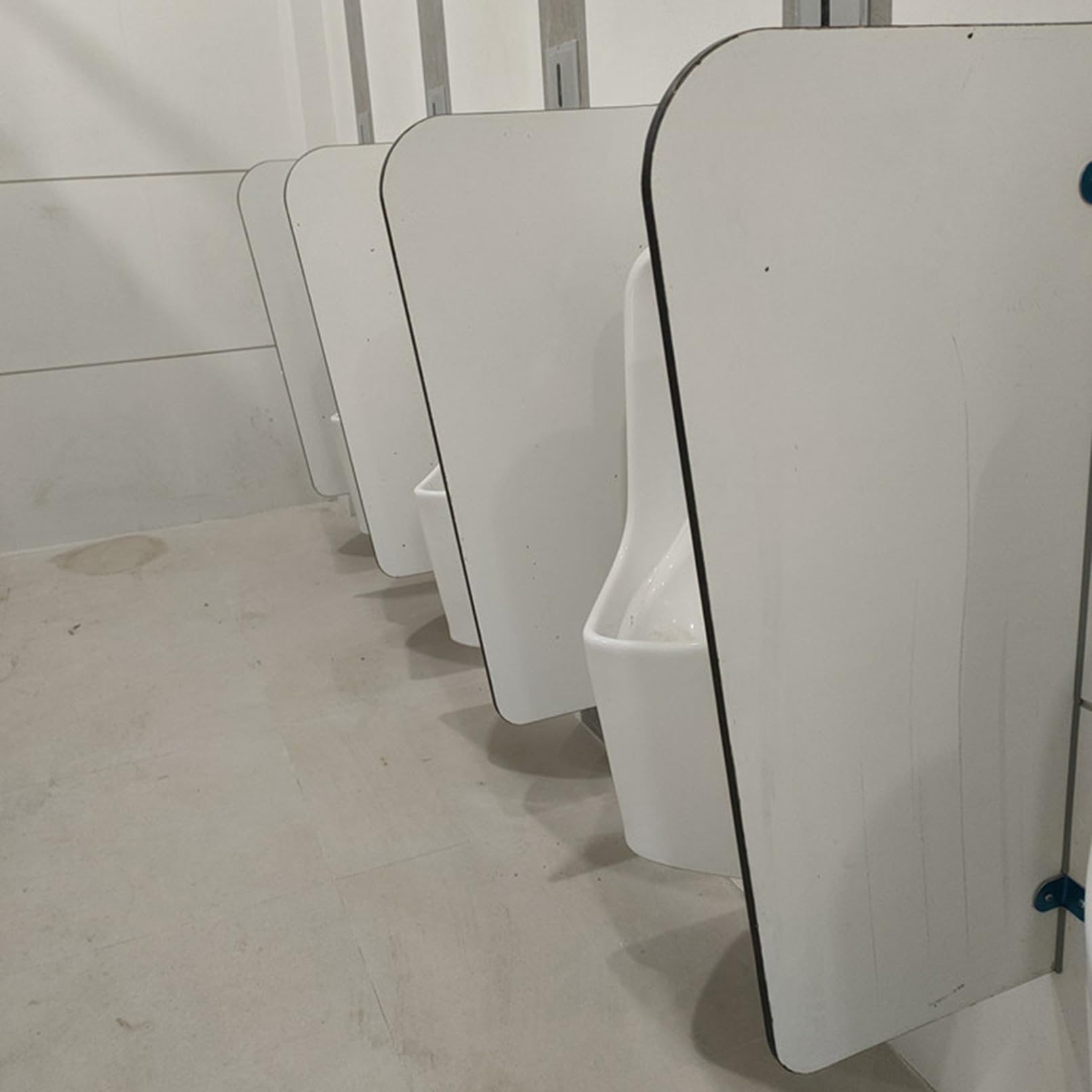 Cloison de séparation pour urinoir en lot de 3 pièces hauteur 90 cm pour espace public