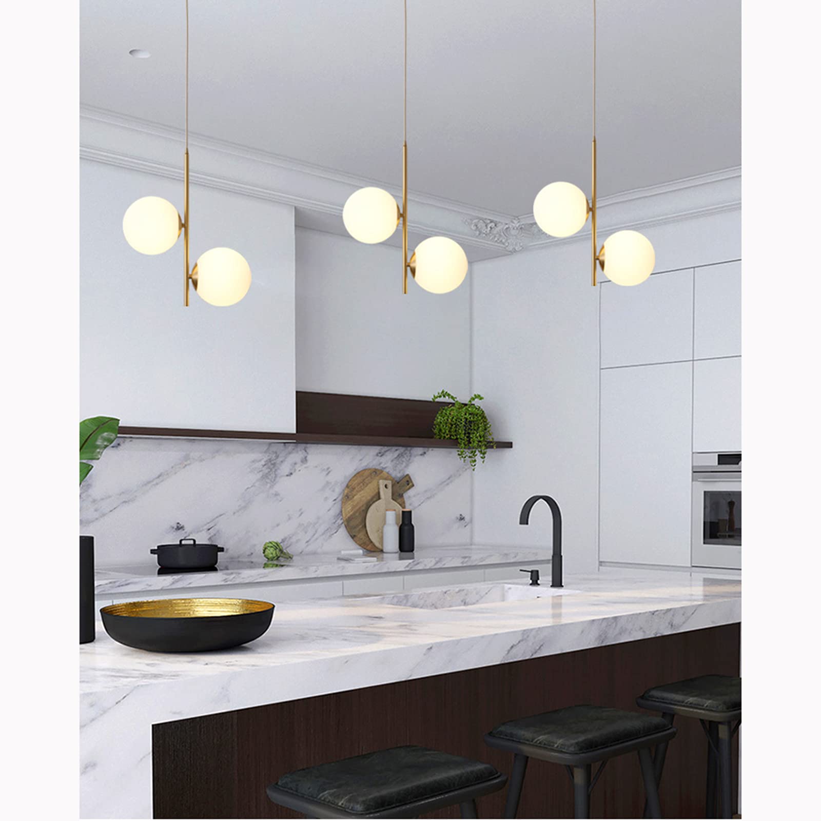 Lampada a sospensione in vetro bianco a globo a 2 luci, sfera di vetro bianca e lampada a sospensione in ottone dorato Matel Lampadario a soffitto (2 luci)