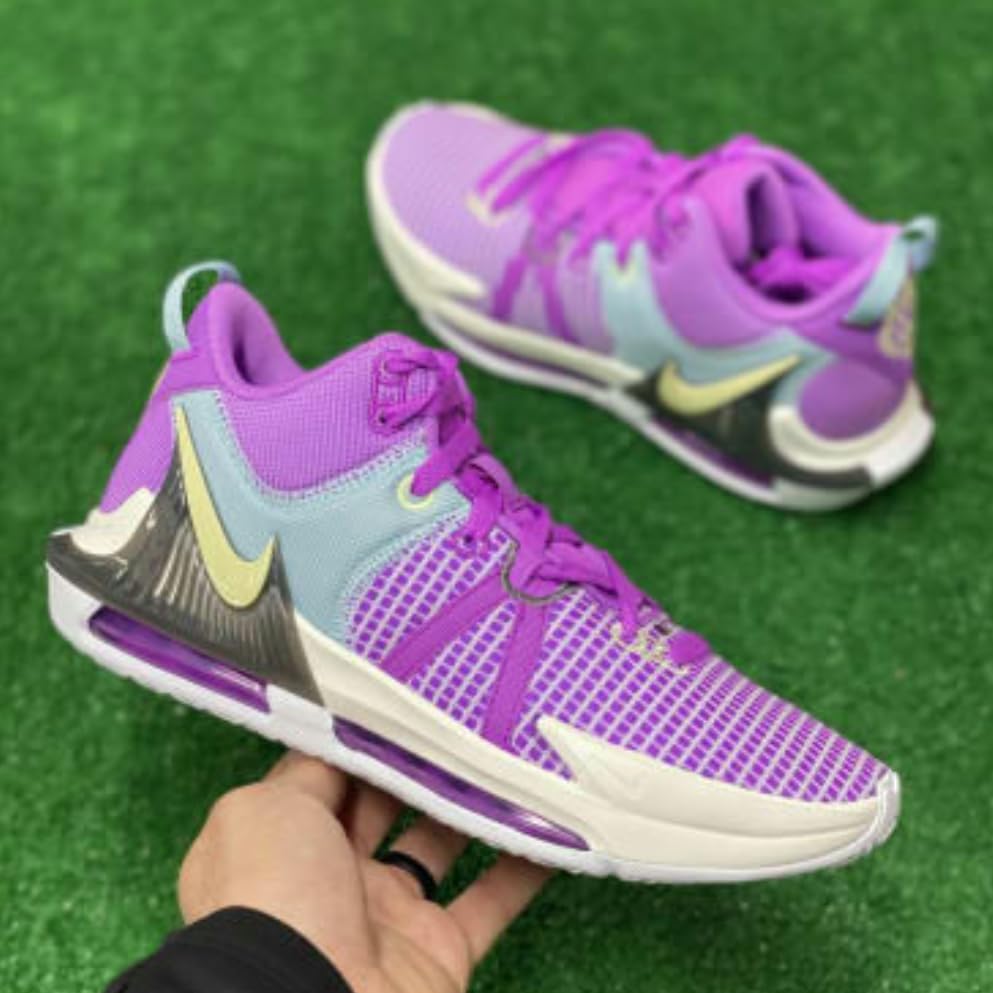 Nike, Unisex Adult Basketball Shoes - Image 3