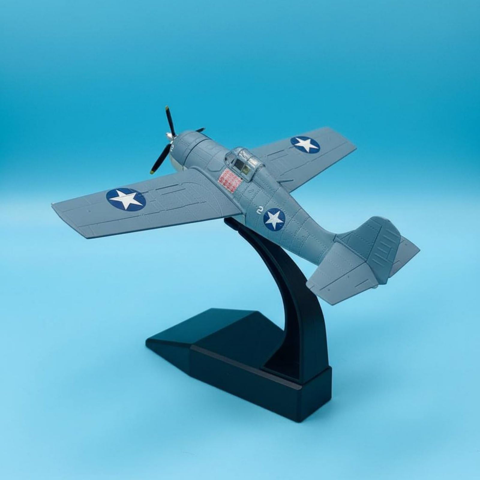 Kampfflugzeug Modell Flugzeug Jet Propeller Maschine Historischer Stil aus Legierung mit Feinen Details Und Kennzeichen Fertig Aufgebaut für Sammler Büro Bücherregal Arbeitszimmer