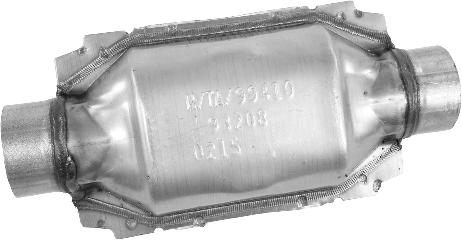 Walker Exhaust Ultra EPA 93208 Universal Catalytic Converter 2.5" Inlet (Inside) 2.5" Outlet (Inside)