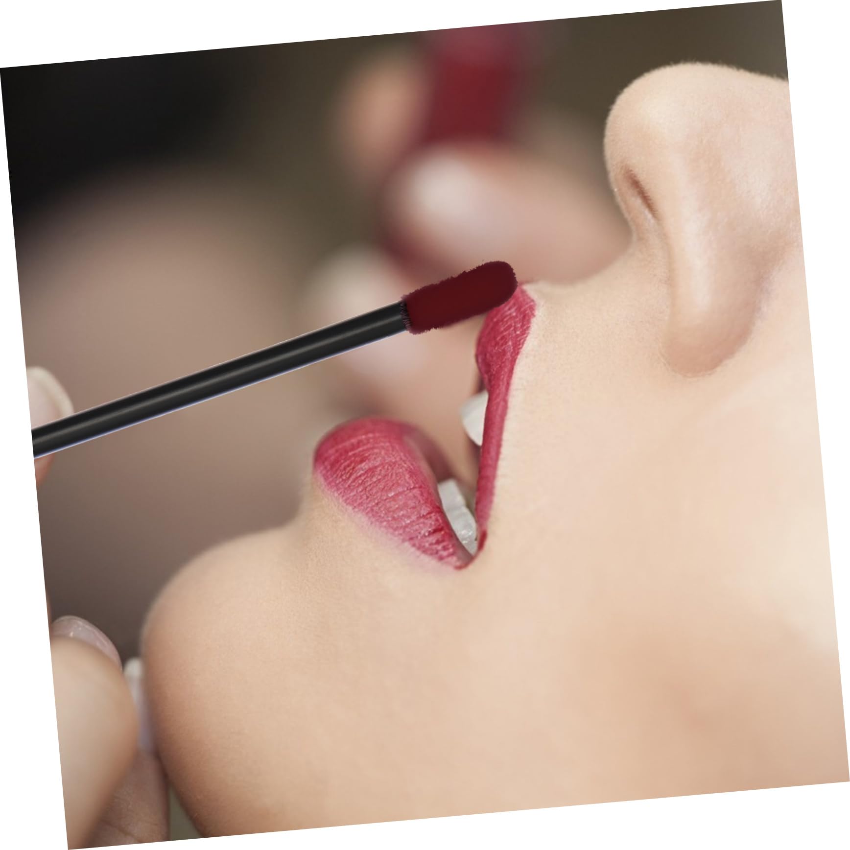 FRCOLOR 100pcs Disposable Eyelash Comb Lip Makeup Applicators Bendable Design for Precise Eyelash Separation and Smooth Lip Application Essential Cosmetic Tools for Makeup Lovers