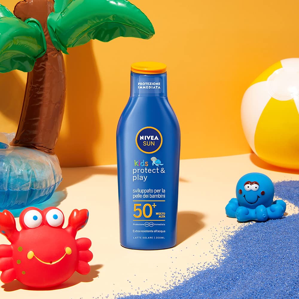 NIVEA SUN Latte Solar Kids Protect & Care SPF 50+ 2 x 200 ml, ochrona przed słońcem dla dzieci wyjątkowo wodoodporny, krem przeciwsłoneczny dla dzieci od 3 lat