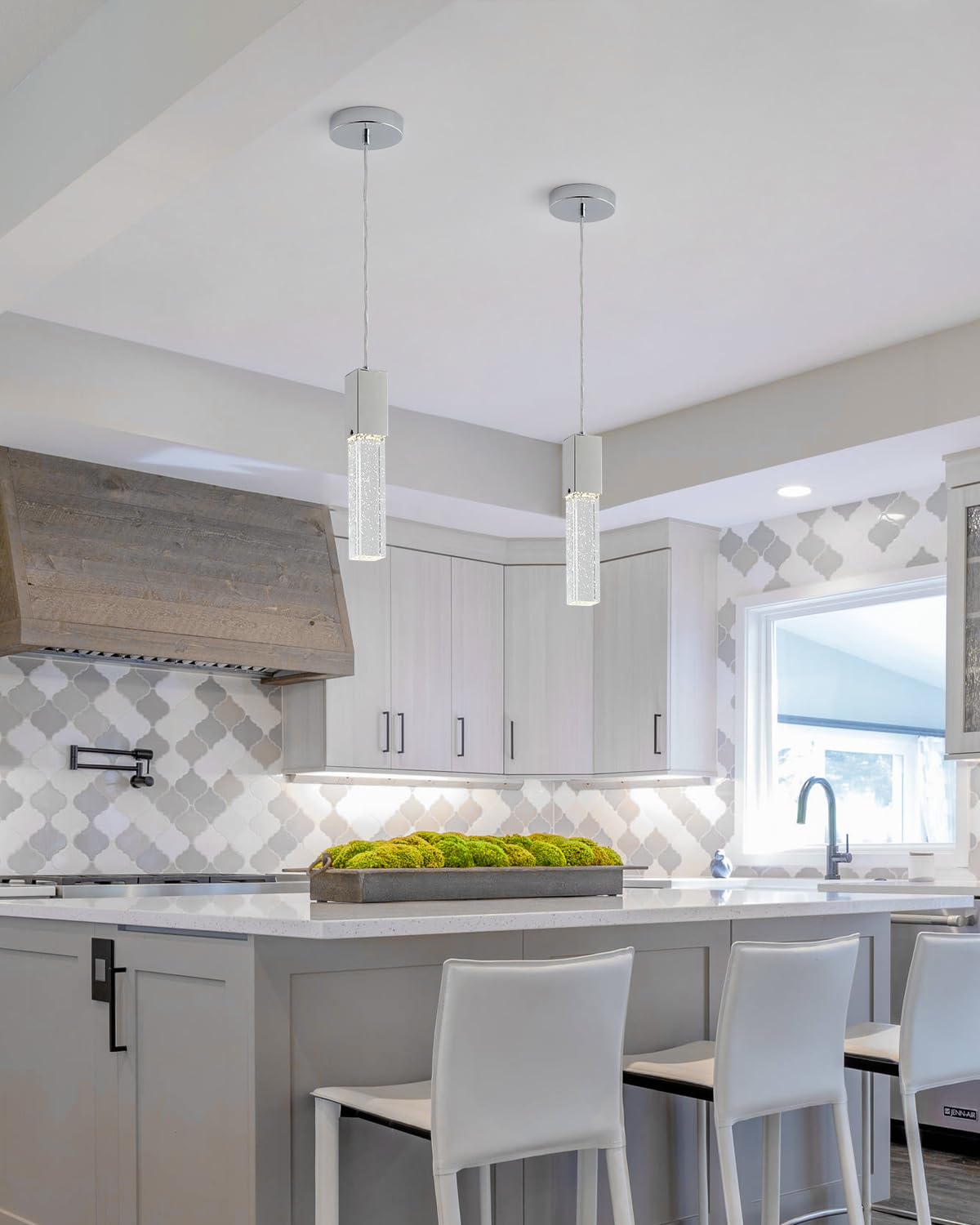 Mecgirn Modern Crystal Pendant Lights for Kitchen Island, Silver Chrome Pendant Light Fixtures 1-Light, Bubble Crystal Pendant Lighting for Bar Over Sink, GU10 Base (Bulb Not Included)