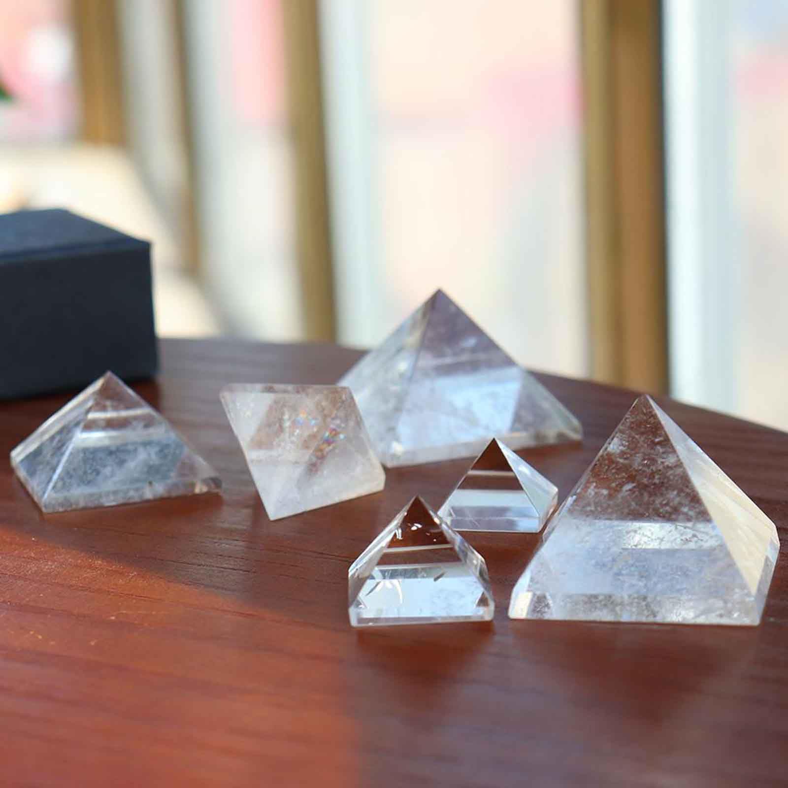 Cristallo di Piramide di Quarzo ialino Pietre di Quarzo ialino Cristalli di Protezione della Piramide Bianca per Meditazione, Reiki, bilanciamento dei Chakra,2.36in(6cm)
