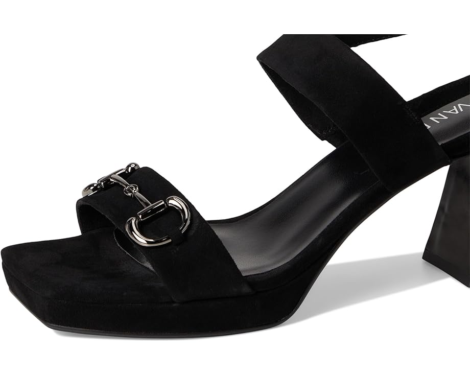 Vaneli Morena - Right View