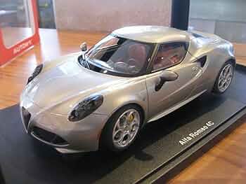 オートアート 1/18 アルファロメオ ジュリア 予約 MOTORHELIX 1/18 アルファロメオ ジュリア GTA｜ミニカー