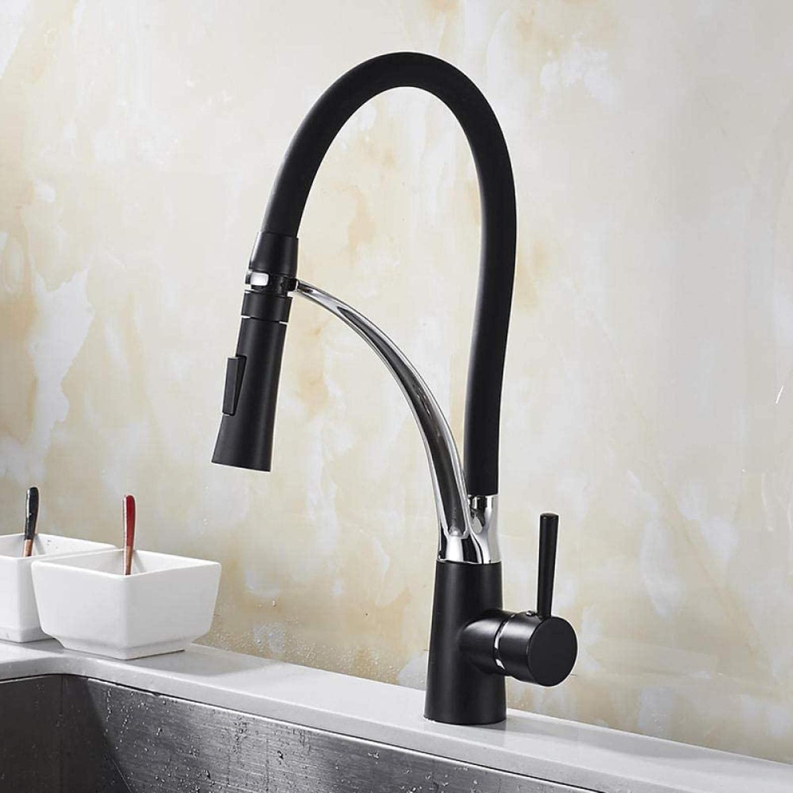 Robinet d'évier noir à tirer en laiton mat pour cuisine design