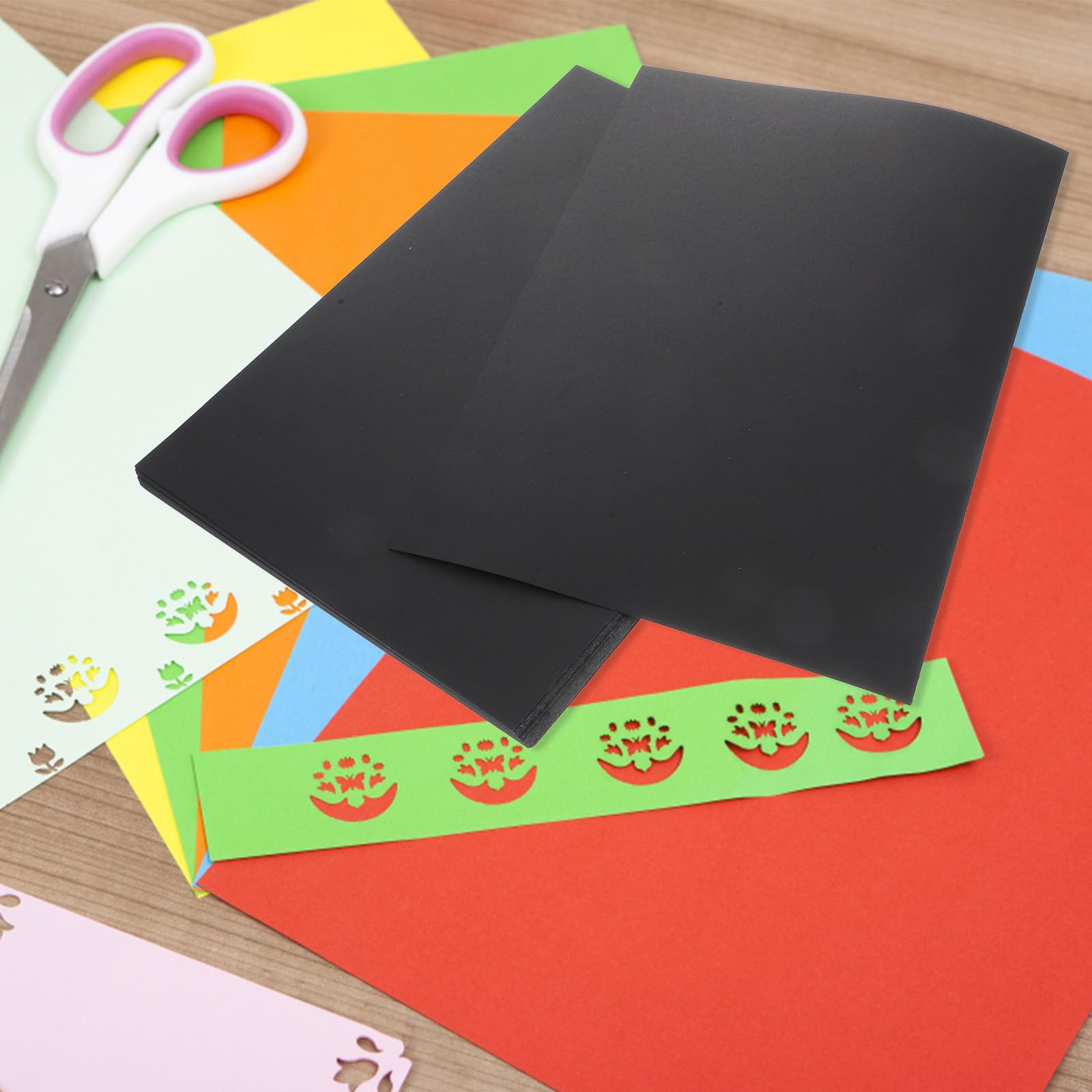 NOLITOY Schwarzes Kartenpapier A4 180 G/M² Dickes Malpapier 100 Blatt Karton für Zeichnen Scrapbooking und Selbstgemacht Projekte Leicht und Vielseitig