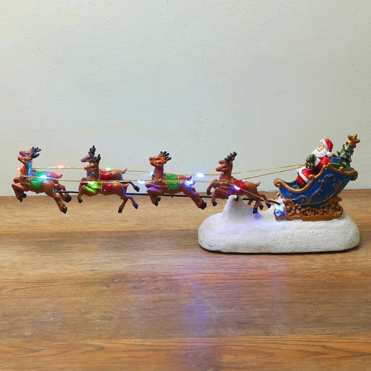Decorazione Natalizia in Resina Luci LED e Musica, Cervo Luminoso Stile Classico per Festa di Natale e Riunione Familiare, Design Raffinato