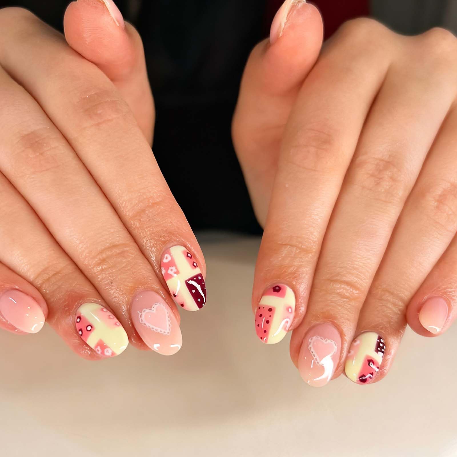 24Pcs Valentines Press on Nails Short Almond Heart Fake Nails Flower Cube Design Glue on Nails Winter Glossy False Nails for Women Valentines Cute Nail Decoration Valentines Manicure Accessories