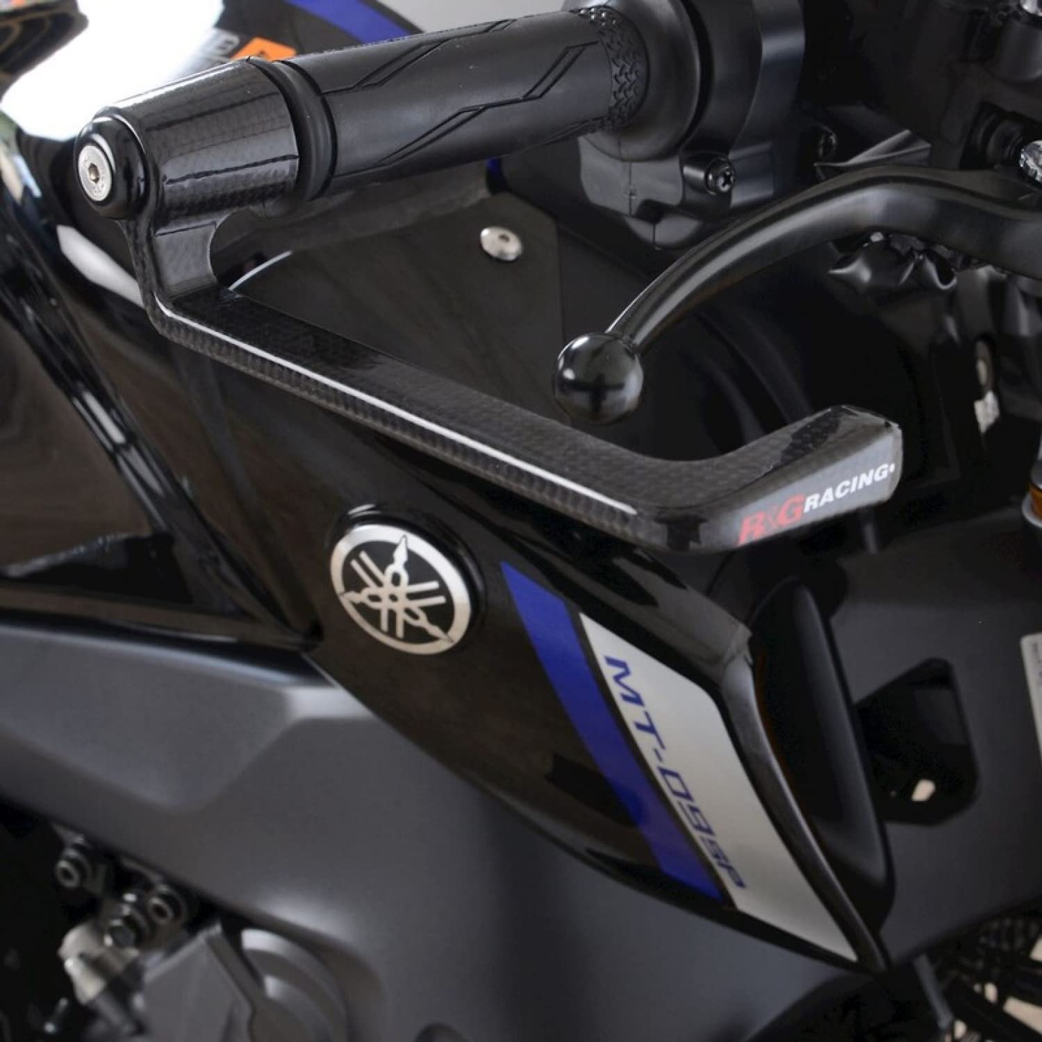 Protección de Levier de Frein Carbono Yamaha MT-09 Evita Roturas por Caída R&G Racing SP