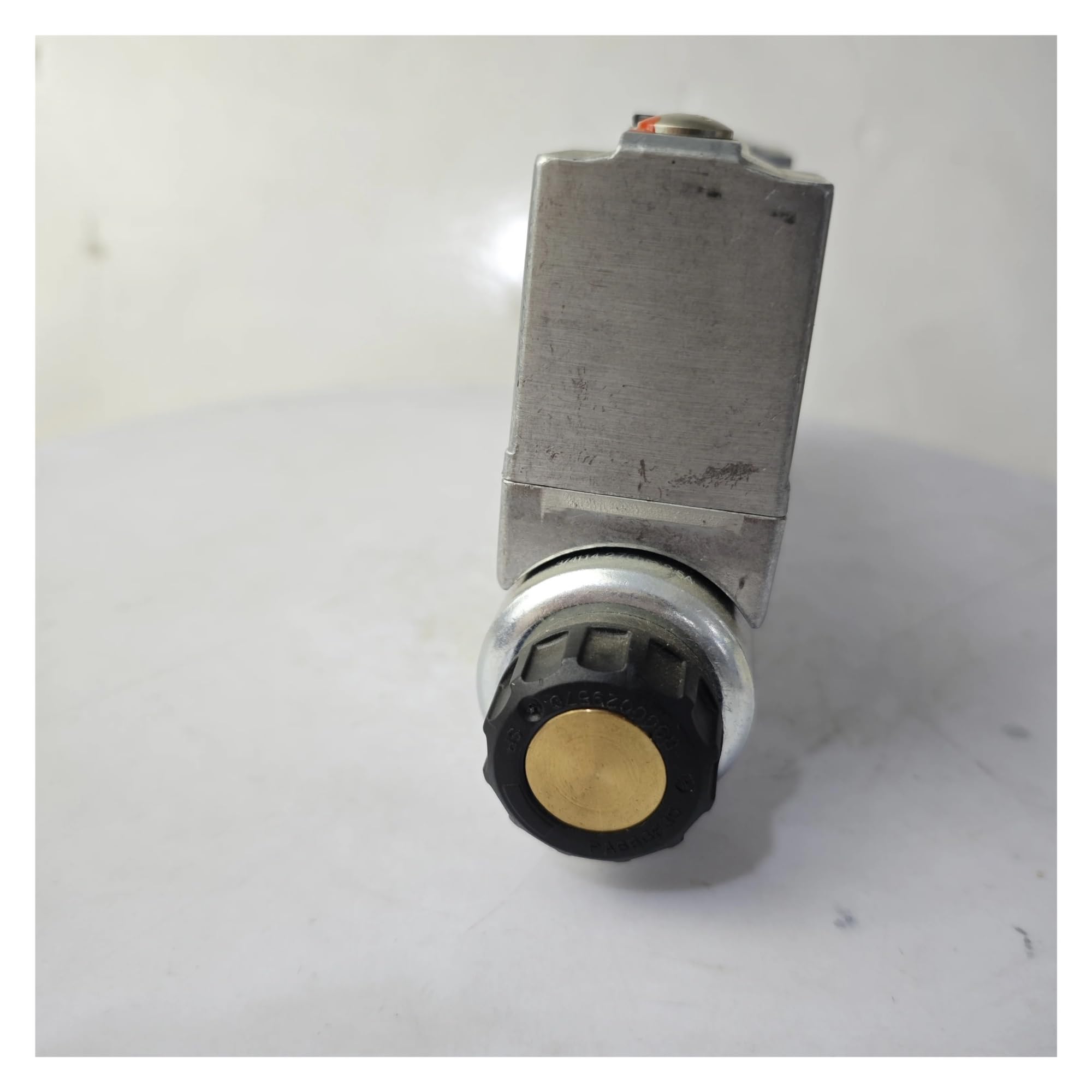 TNFOFUDH Directional Valve R901496430 4WREE6E32-30/V/24A1