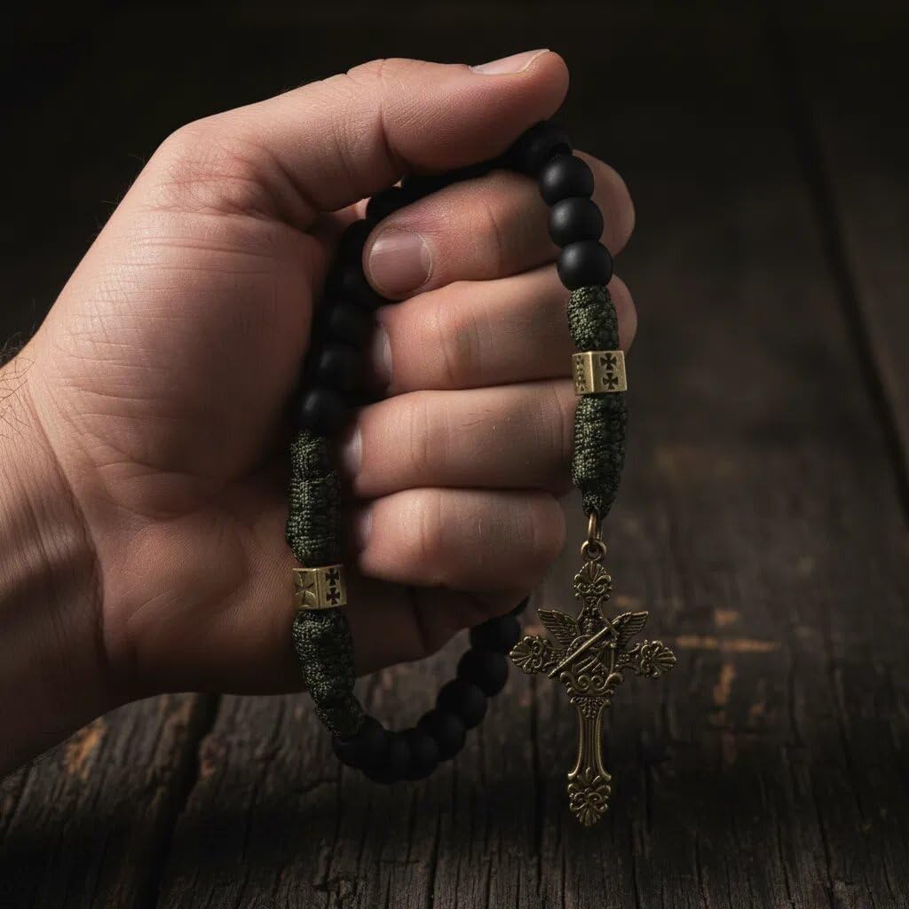 Nazareth Store Rosenkranzkette aus antikbronzenem Metall mit robustem Paracord, schwarzen matten Gebetsperlen, Heiligenmedaille und Kreuz