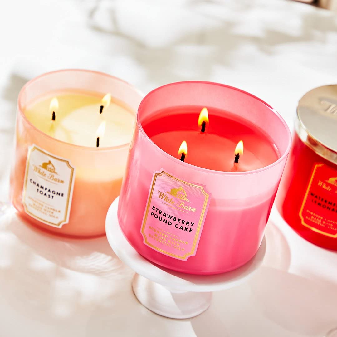 Bath & Body Works White Barn 3Wick Candle in Mahogany Teakwood High