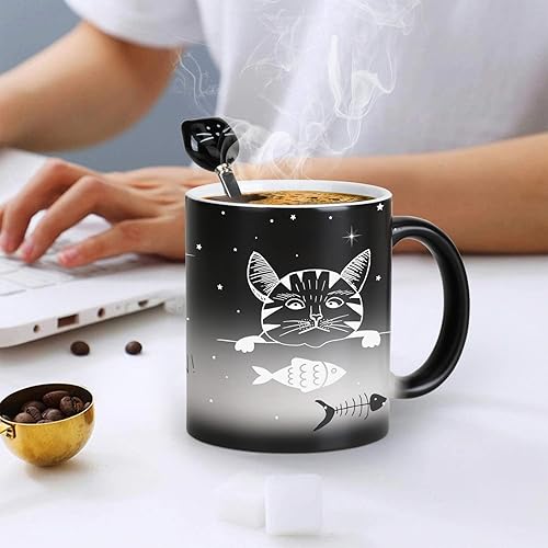 Miniatura 8 de Taza de café con diseño de gato que cambia de color de 11 onzas  The Fish is Delicious  Taza de gato de Halloween con tapa negra y cuchara para