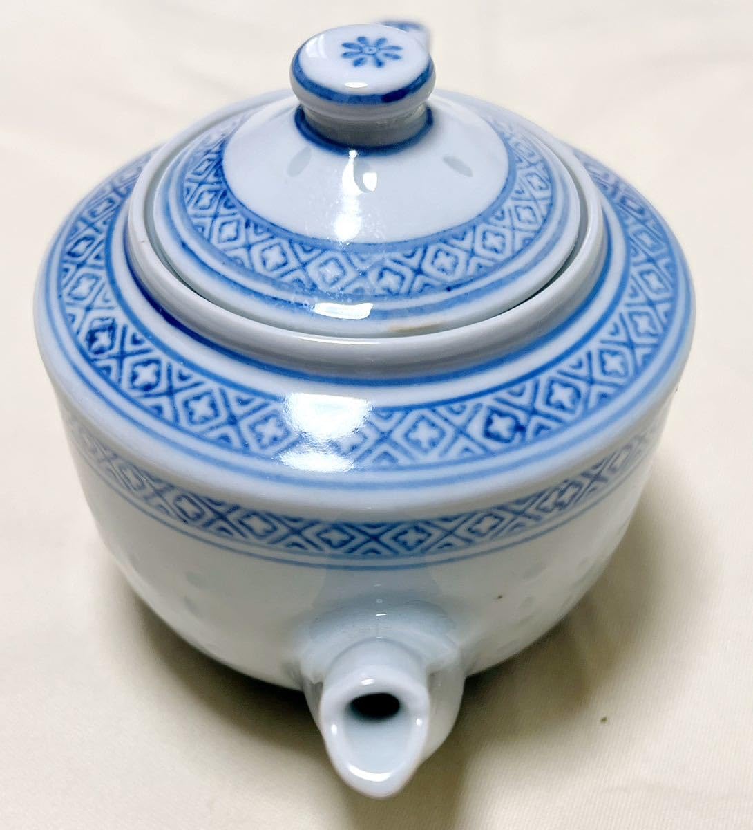 Amazon.co.jp: 中国景徳鎮 ホタル蛍焼 透かし 染付 青花玲瓏 急須＆龍 