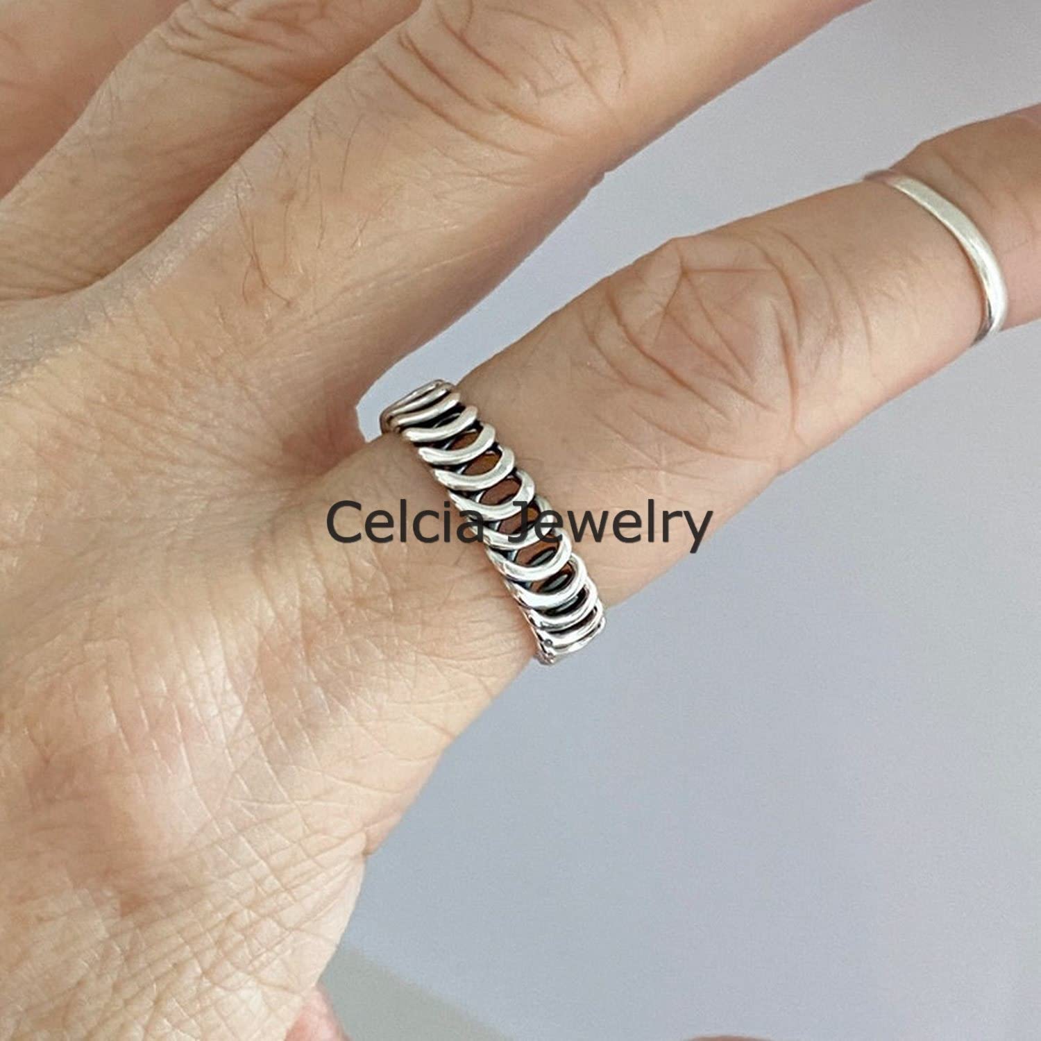 Sólido anillo de bucles de eternidad de plata de ley 925, anillo increíble, anillo delicado, anillo clásico hecho a mano único, anillo bohemio bohemio, anillo minimalista, anillo del día de la madre