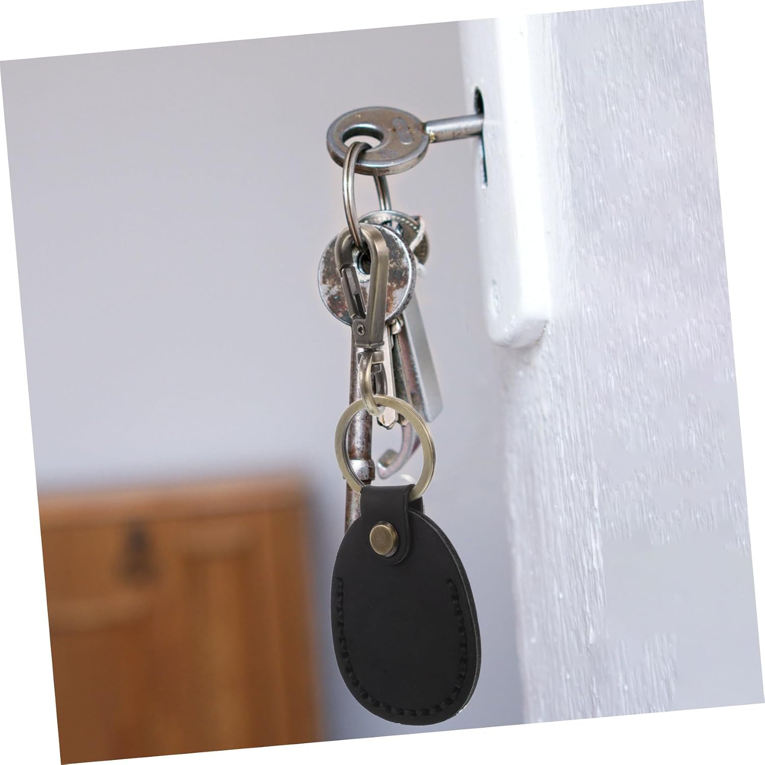 VICASKY 2pcs Vintage Pu Access Card Sleeve and Key Holder for Community Use Keychain Protector for Access Cards Ergonomic Design for Convenient Carrying