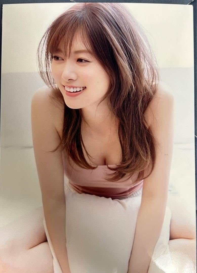 Amazon.co.jp: 白石麻衣 2l版生写真 20枚 : おもちゃ