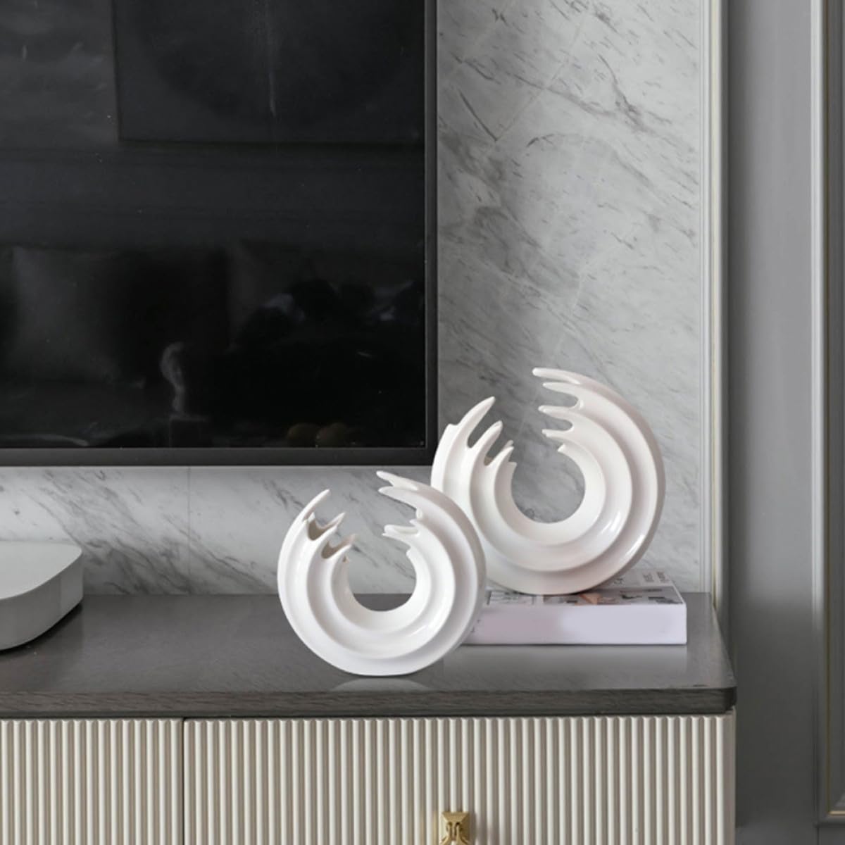 Vaso Artistico in Ceramica Bianca per Decorazione Casa Elegante e Creativo, Stabile e Cotto ad Alta Temperatura, come Accessorio per Foto e Arredamento