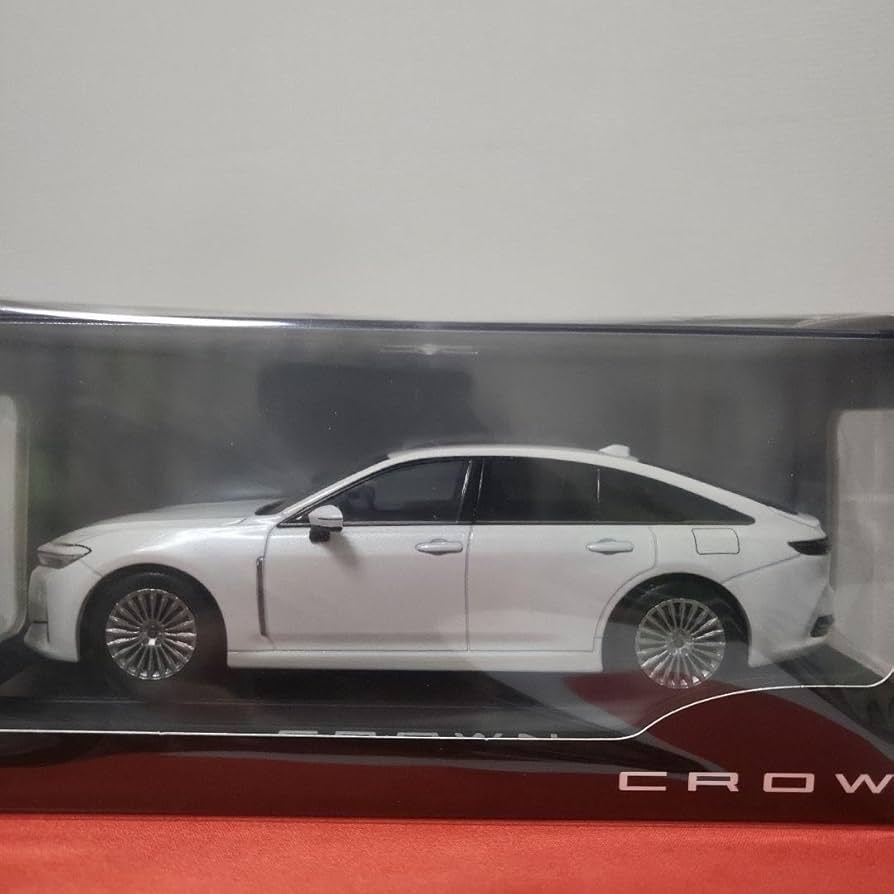 クラウンセダンカラーサンプル1/30 クラウンセダン 色見本 ミニカー Amazon | 新型クラウンセダン