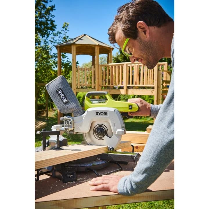 RYOBI 18 V ONE+ Akku Kapp-oderGehrungssäge R18MS216-0, Kappsäge mit Zugfunktion, stufenloser...