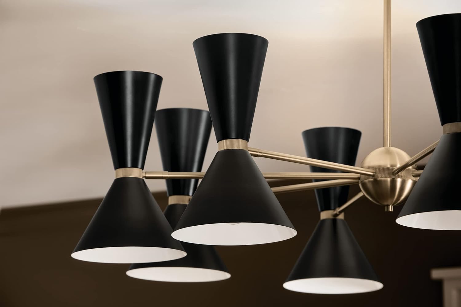 KICHLER Phix 16-Light Chandelier, Modern Light in Champagne Bronze with Black, for Living Room, for Over Long Dining Room Table, Kitchen Island Eating Space (48.75" x 13.5"), 52567CPZBK