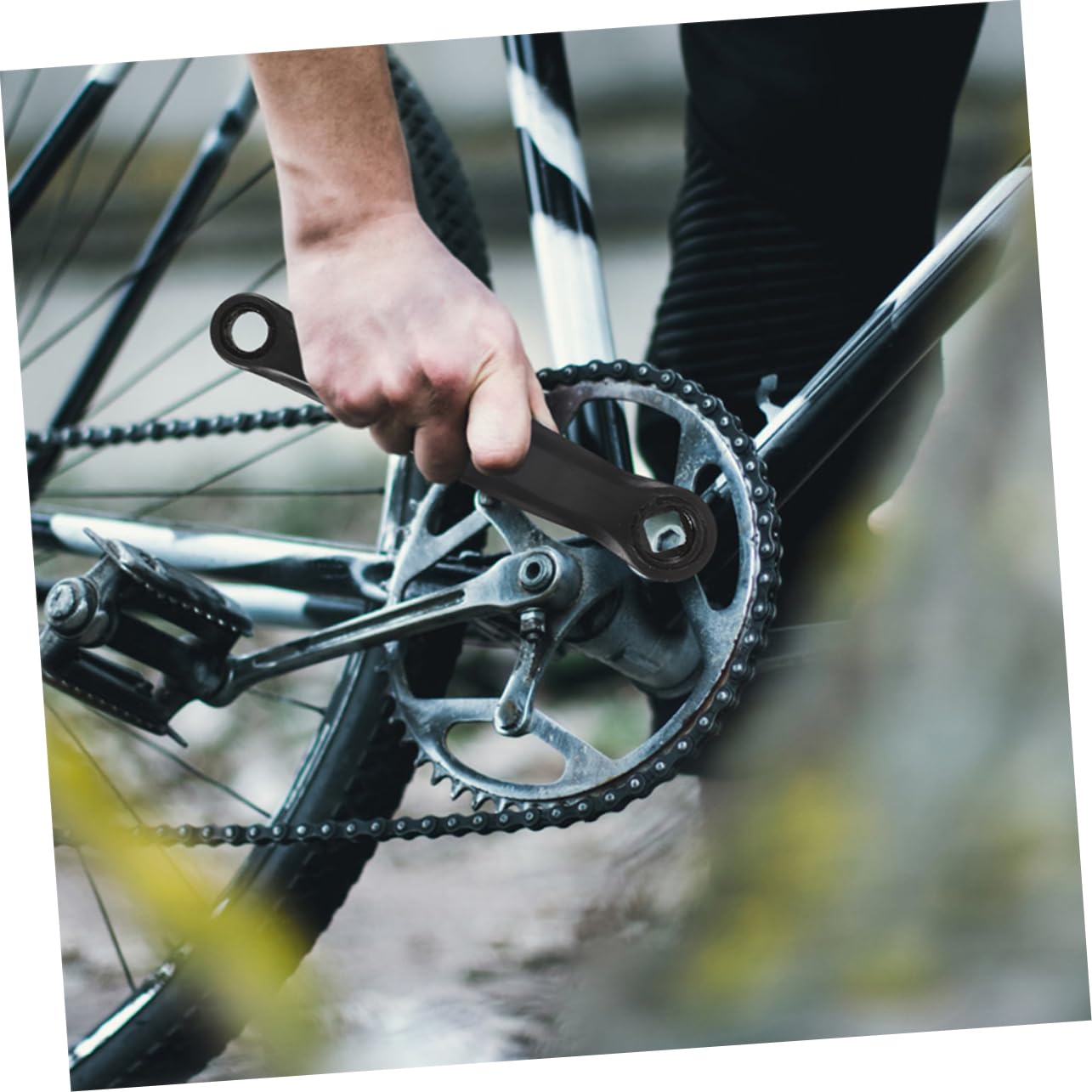 4pezzi Pedivella per Bicicletta Crank Arm per Mountain e Strada Design Resistente e Confortevole Compatibile con Varie Tipologie di Bici Nero