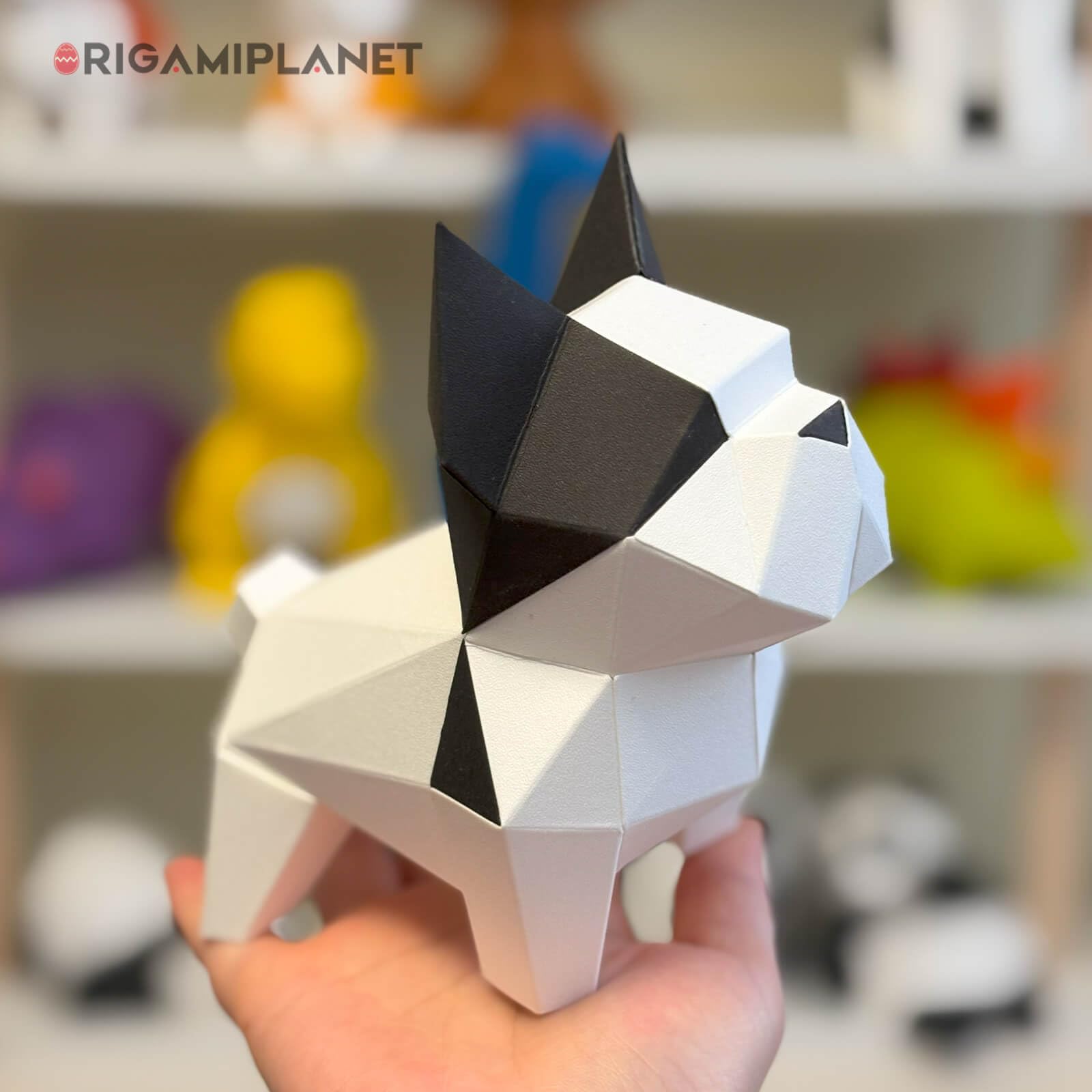 Roze Papieren Hond Origami Geïsoleerd Op Een Witte Achtergrond Stock