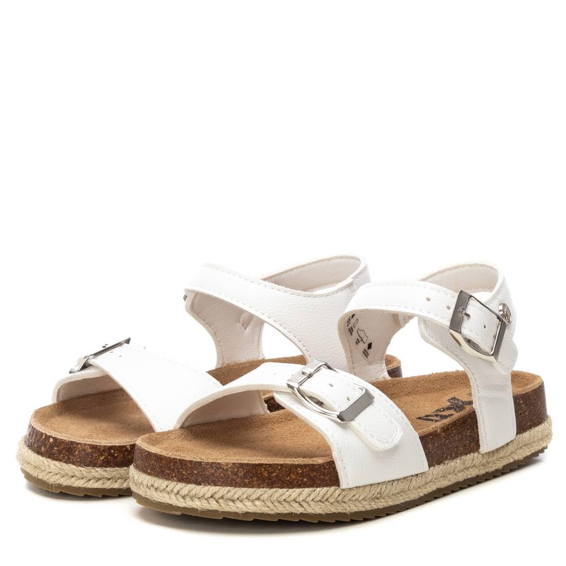 XTI - Sandalia Niña Blanco - Calzado Cómodo y Versátil - Moda casual - Modelo 15127901 (Talla 34)