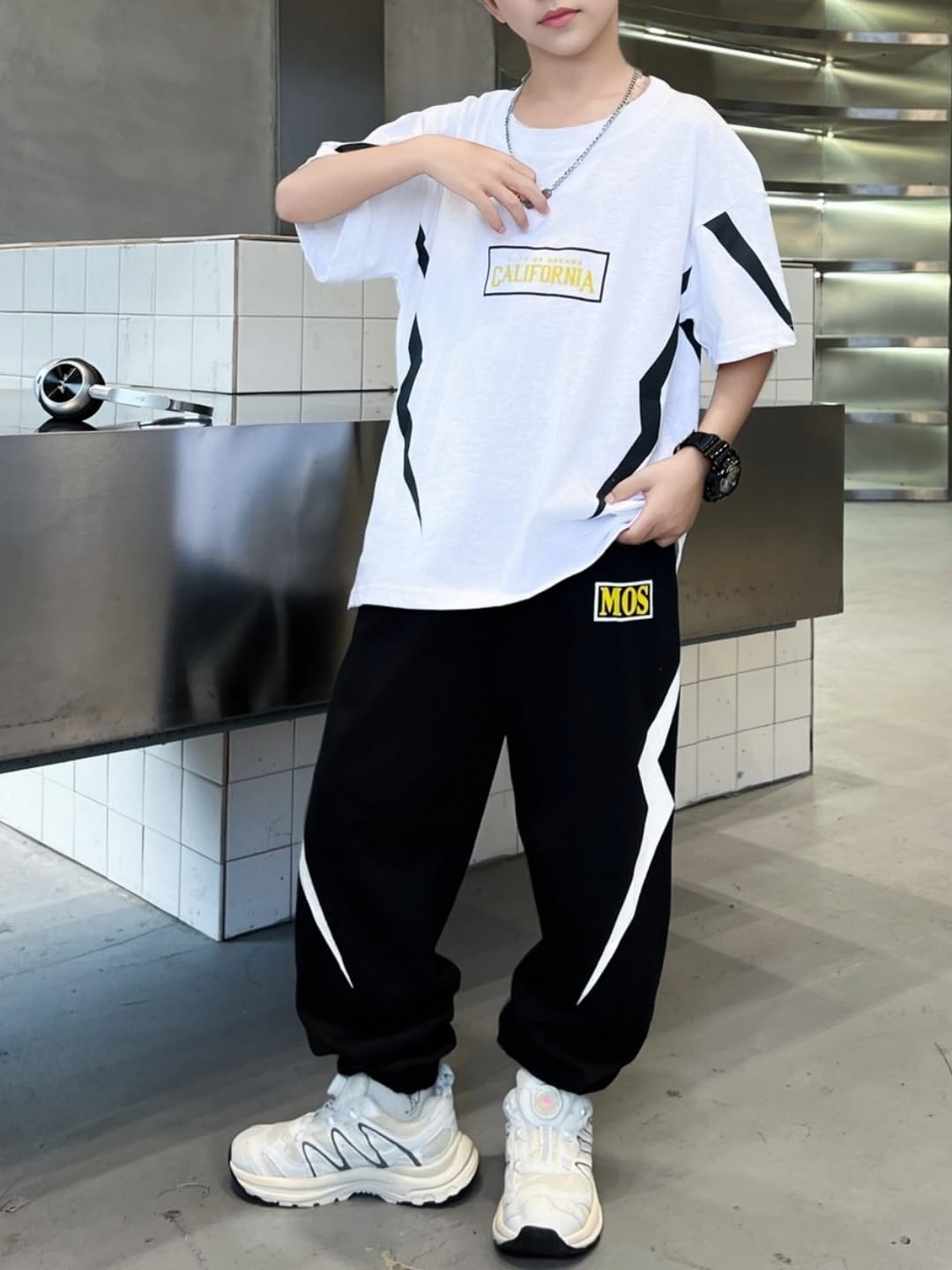 Boys' Spring/Summer Short Sleeve Long Pants Casual Comfortable Lightning Print Two-Piece Set, Perfect for Outdoor