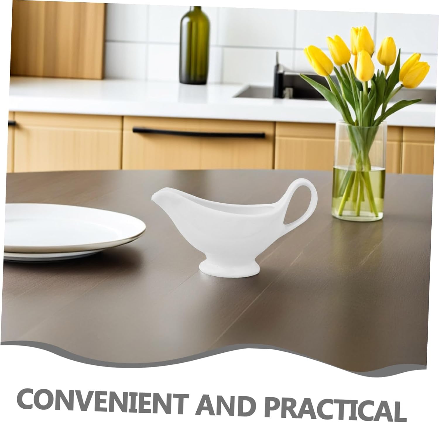 Ceramic Sauce Boat with Ergonomic Handle Gravy Pitcher for Restaurant Condiments and Sauces Table Decoration Dishwasher Safe