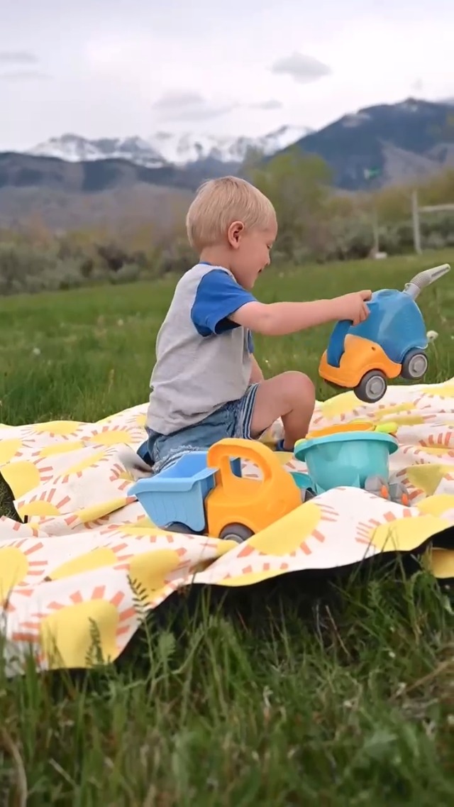 Amazon.com: HABA Sand Bucket Scooter - 4 Piece Nesting Beach Toy