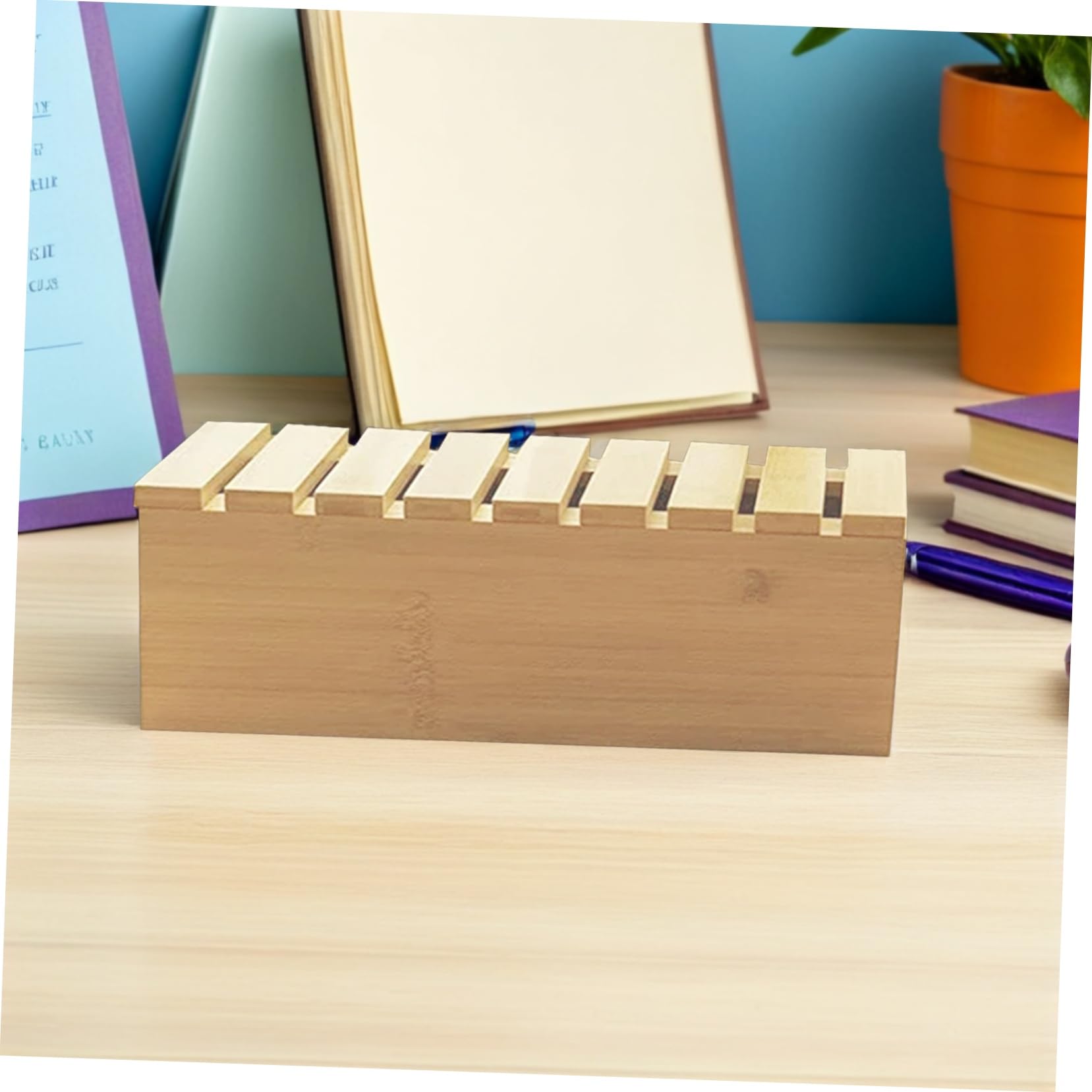 Organizer da Scrivania in Legno Beige con Supporto Telefono | Gestione Cavi Integrata, Scatola per Multipresa, Design Elegante per Ufficio e Studio Domestico