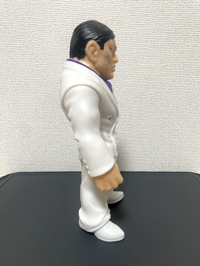 Amazon.co.jp: 刃牙 バキ 花山薫 フィギュア ソフビ : おもちゃ