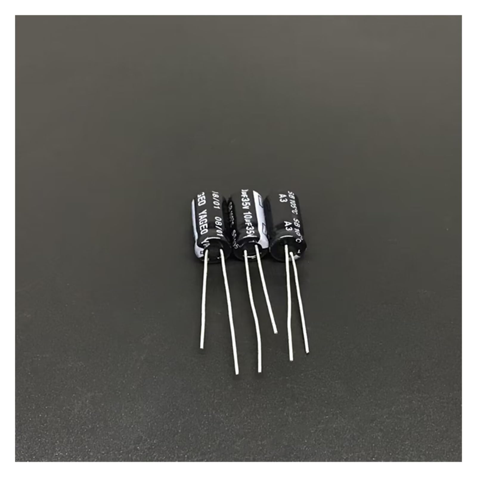 Condensateur électrolytique 35V 10uF radial 6.3x11mm pour microcontrôleur et circuit imprimé