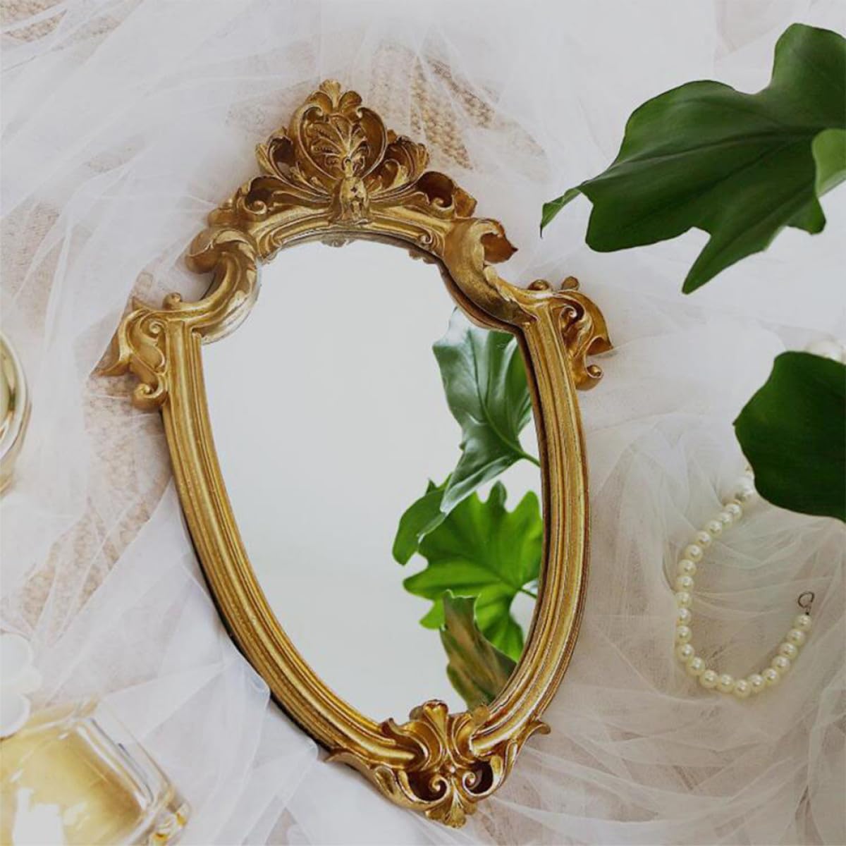 Wandspiegel Retro Stil Dekorativer mit Goldfarbenem Rahmen aus Glas Geruchsfrei und Verschleißfest als Wandbehang Dekoration im Wohnzimmer oder Schlafzimmer