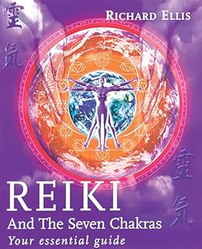 Paperback Reiki and the Seven Chakras: Your Essential Guide Book