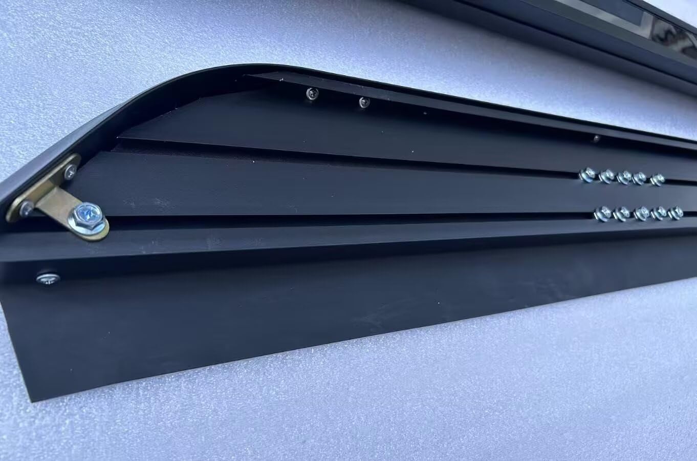 Deski do biegania do Chery TIGGO 4 PRO 2020-2026, 2 szt. aluminiowych stałych stopni bocznych (z uchwytem), zestaw bez wiercenia, zestaw śrub | DIY Project SUV, akcesoria do szyn, czarne (1 zestaw