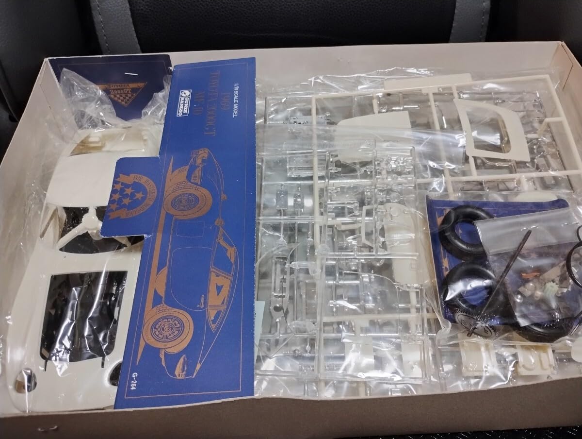 グンゼ産業「トヨタ 2000GT MF-10 1/20スケール」未組立 未組立品 グンゼ産業 TOYOTA 2000GT MF-10 1/20スケール - メルカリ
